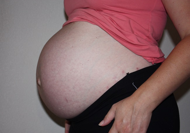 Spiksplinternieuw De zwangere buik van: Lisette | Website4Mama.nl DX-09