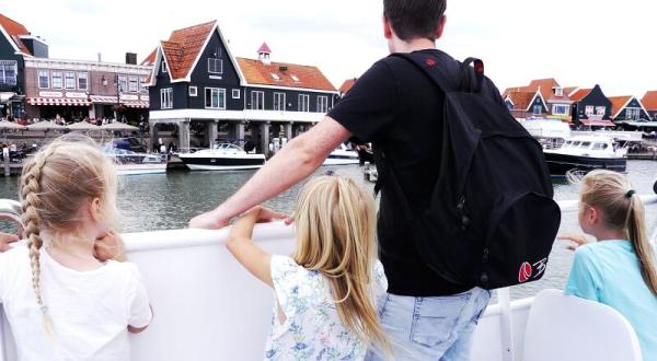 Eropuit in Volendam en Marken met kinderen