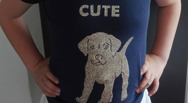 Een t-shirt bedrukken met je eigen glitter ontwerp
