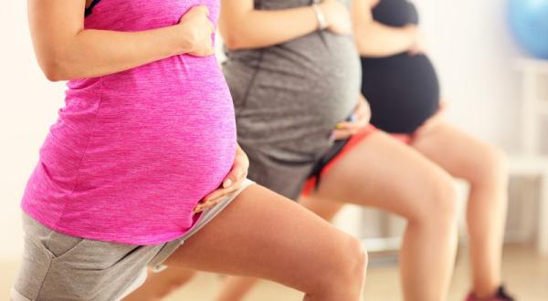 Zwangerschapskwaaltjes: opgezette enkels en benen